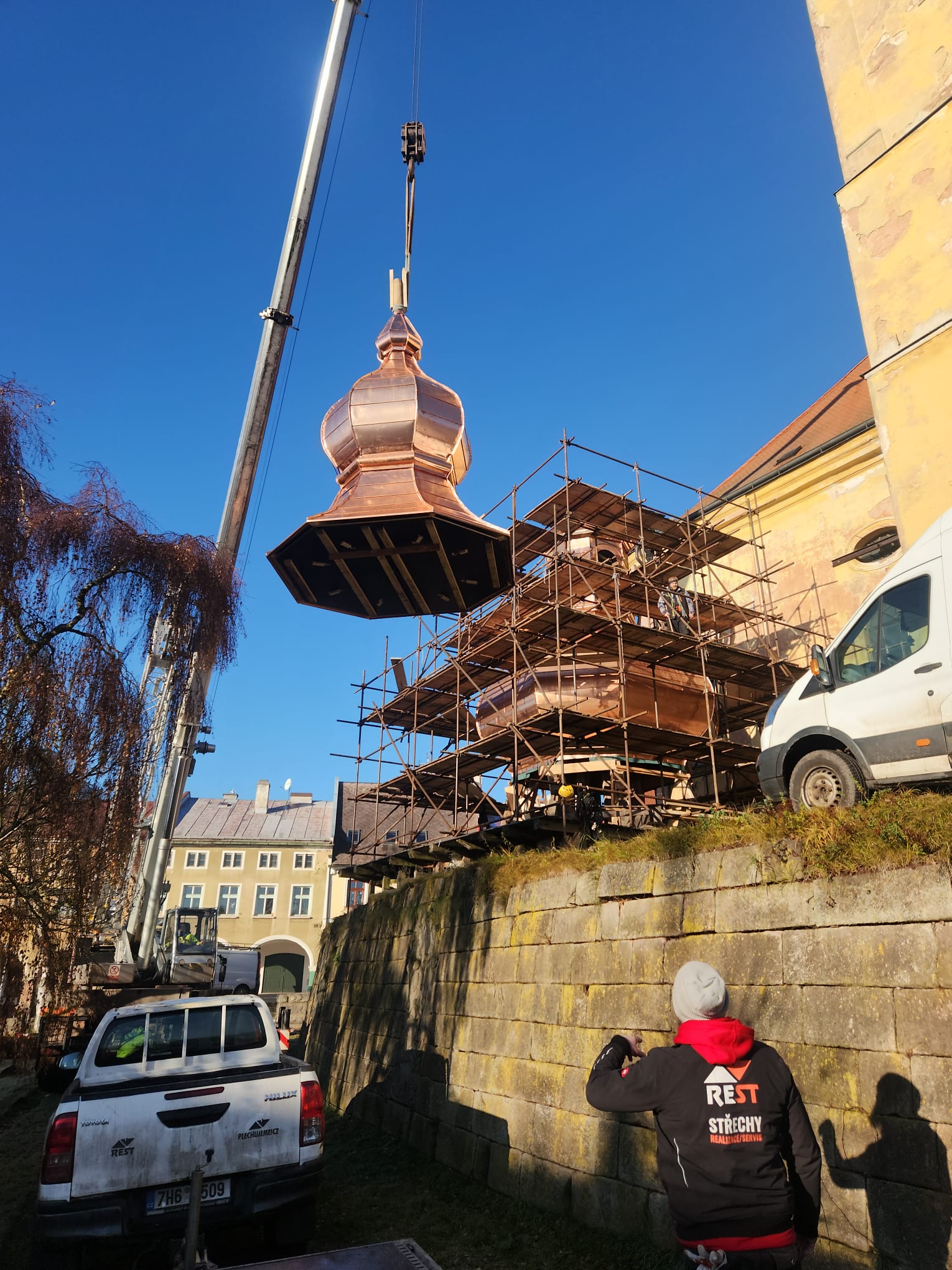 Rekonstrukce a vyzdvižení báně kostela v Pilníkově